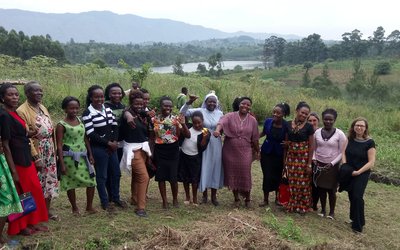 Group photo of women participating in the project