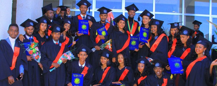 group picture of bachelor graduates